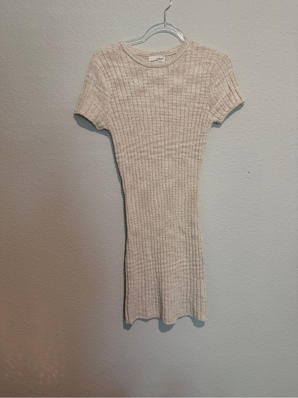 Universal Thread Beige Ribbed Short-Sleeve Midi Dress